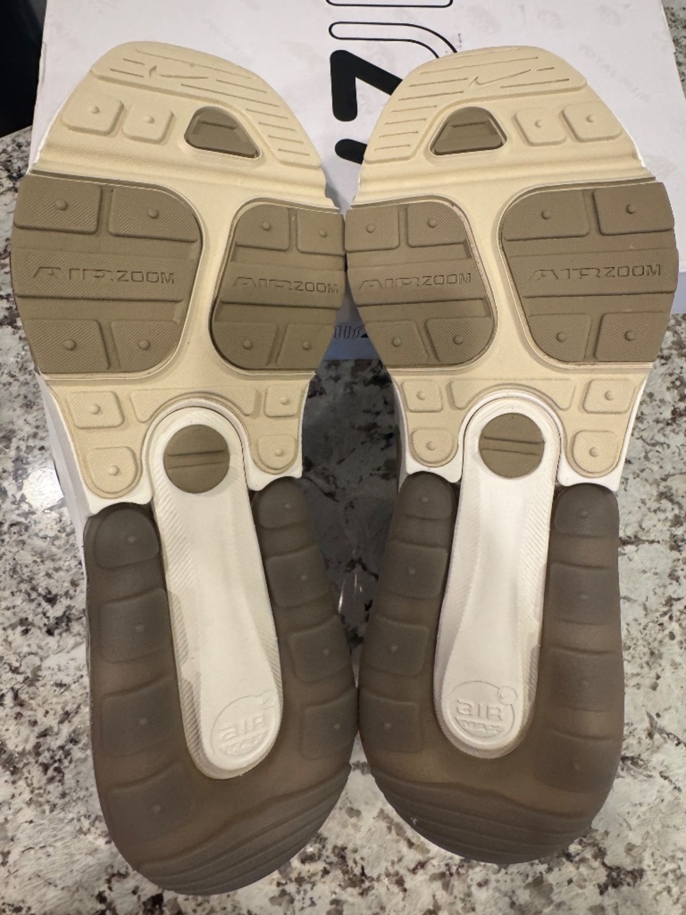 Men’s Air Max 270 Premium - Picture 3 of 5
